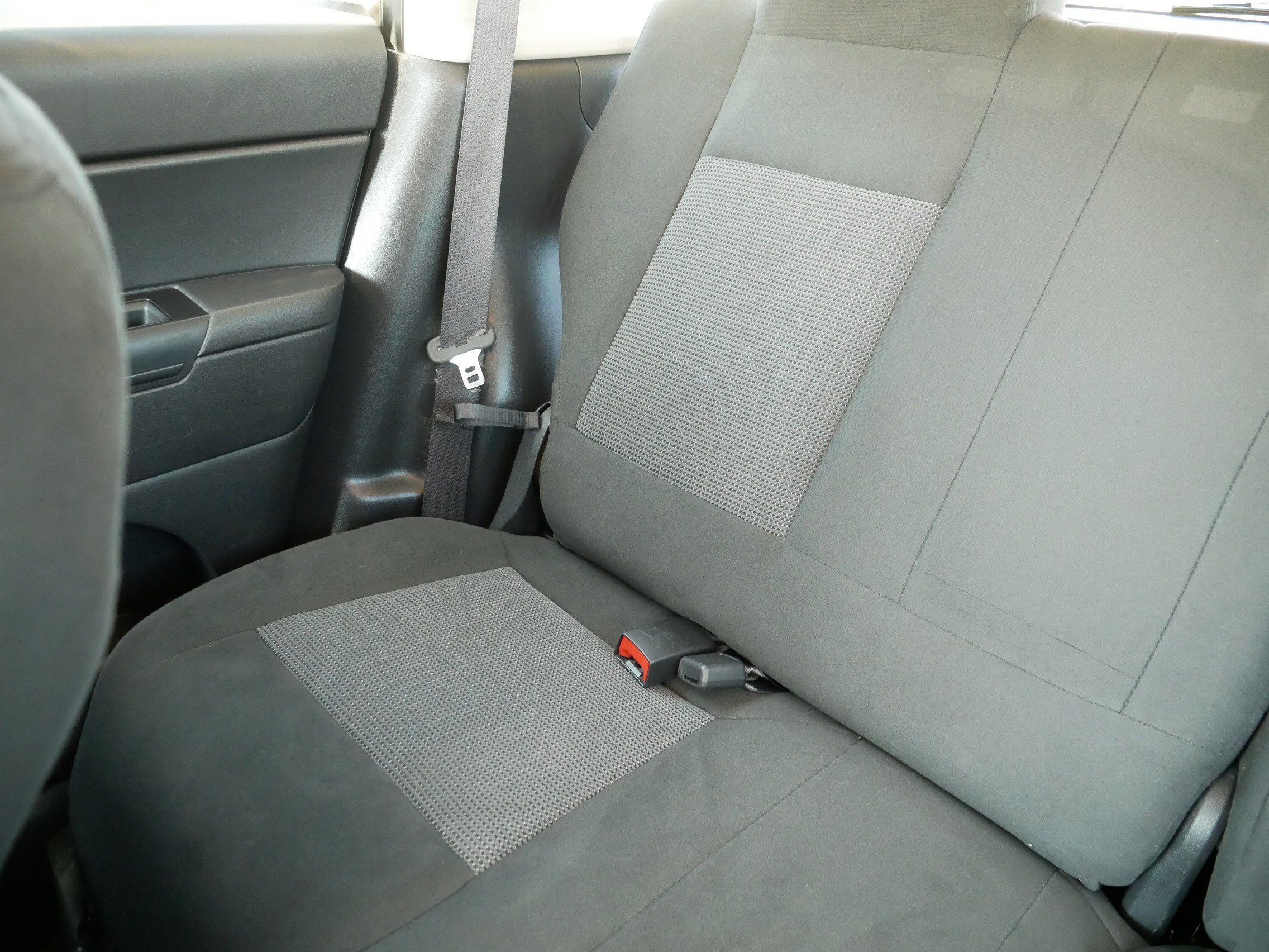 Used 2017 Mojave Sand Clearcoat Jeep Latitude image 12