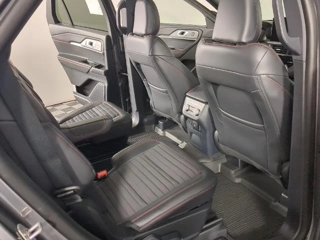 New 2026 Carbonized Gray Metallic Ford ST-Line image 23