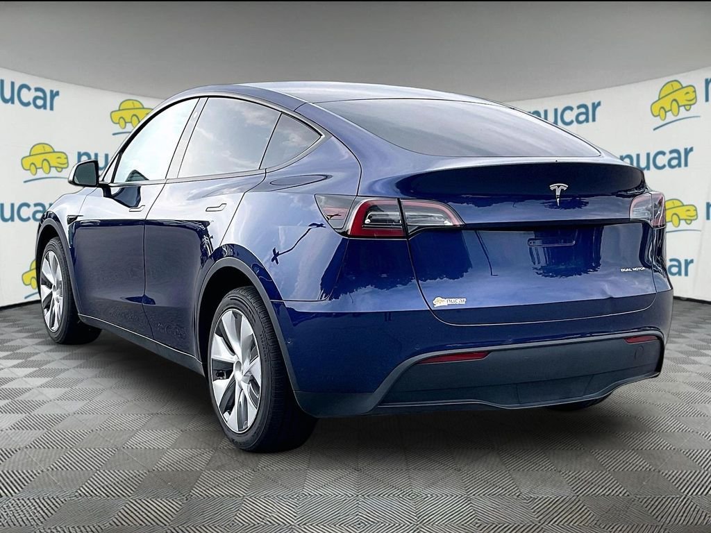 Used 2022 Deep Blue Metallic Tesla Long Range image 4