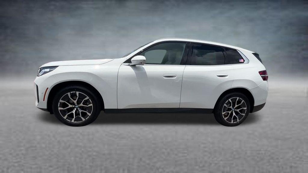 New 2026 Alpine White BMW 30 xDrive image 9
