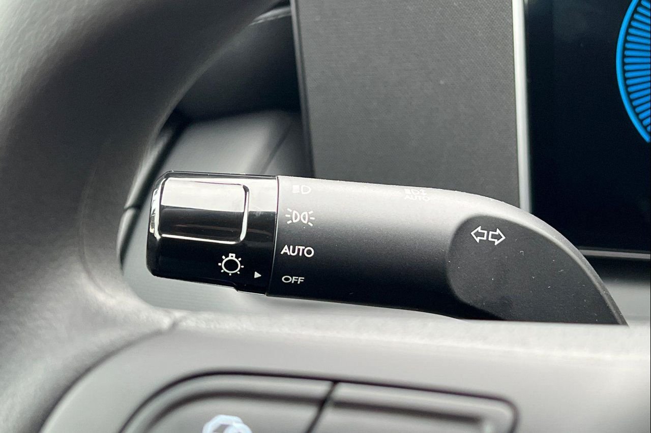 New 2026 Blue Hyundai SE AWD image 30