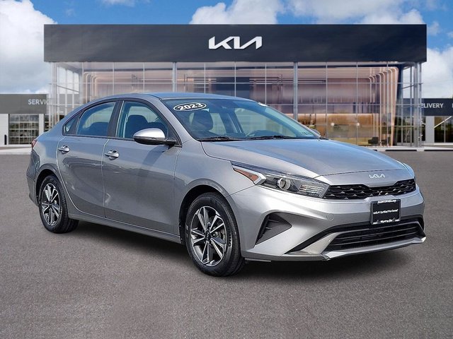 Certified Pre-Owned 2023 Kia Forte LXS