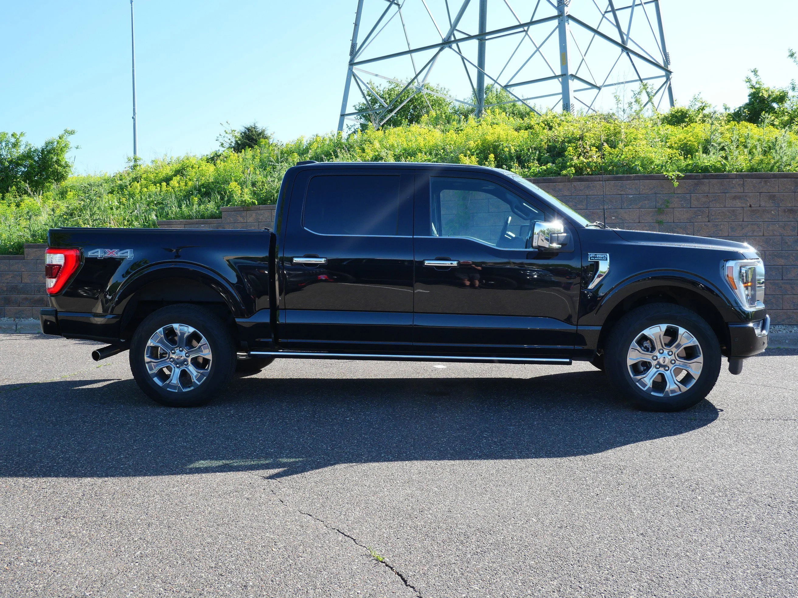 Certified Used 2022 Agate Black Metallic Ford Platinum image 7