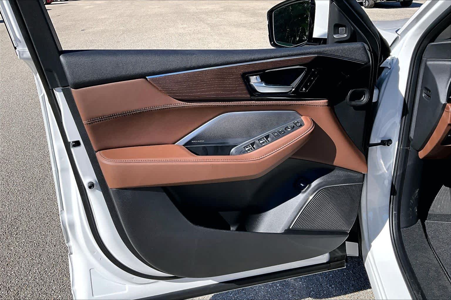 New 2026 Platinum White Pearl Acura w/Advance Package image 10