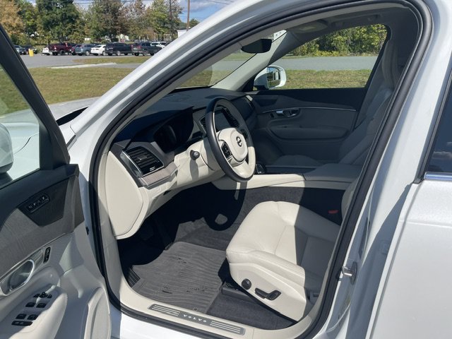 Used 2024 White Volvo Plus Bright Theme image 7