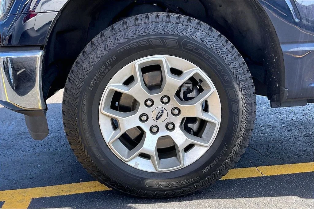 Used 2023 Blue Ford XLT image 7
