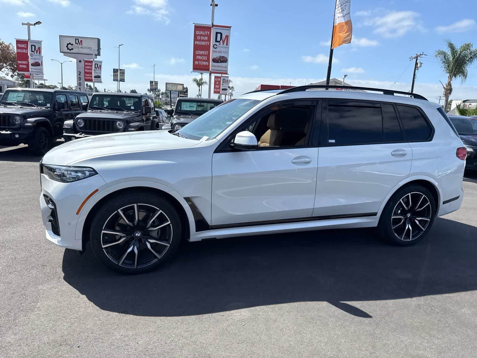 Used 2019 Mineral White Metallic BMW xDrive50i image 23