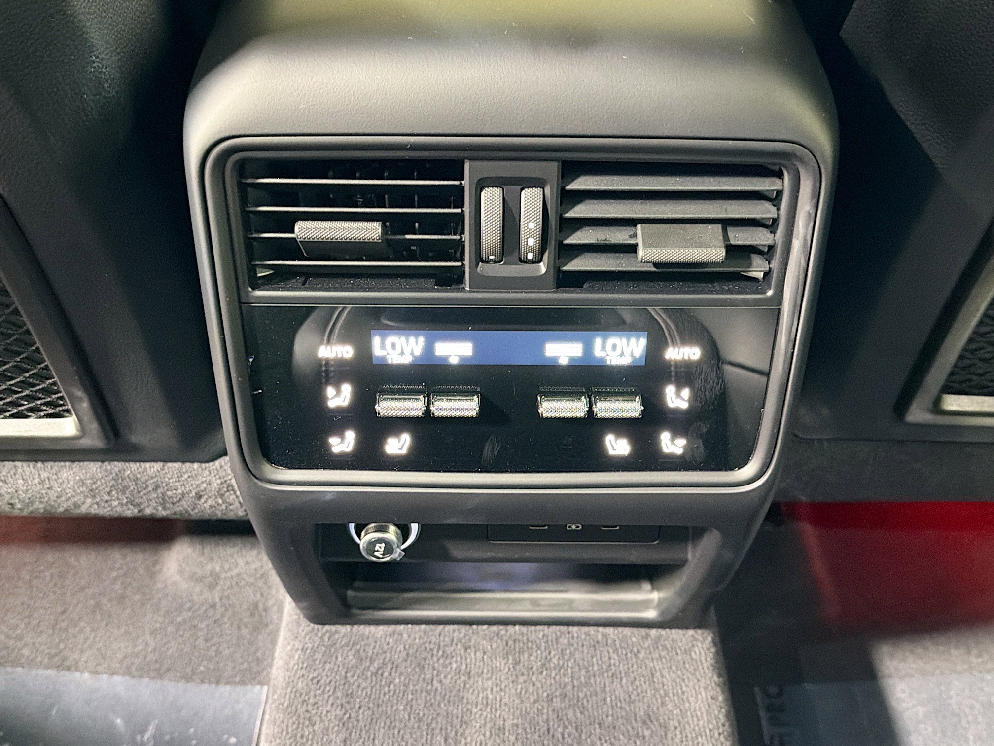 Certified Used 2025 Chromite Black Metallic Porsche S E-Hybrid image 20