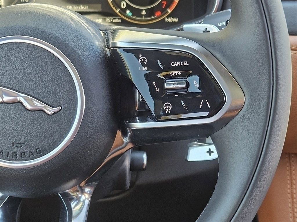 2026 Jaguar F-Pace R-Dynamic S - Photo 26