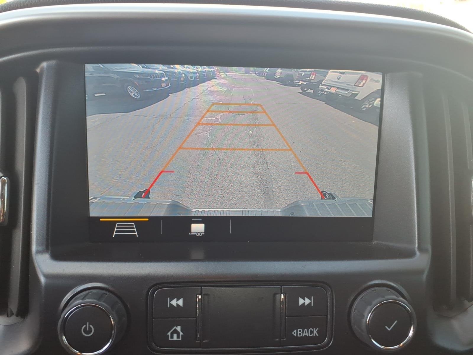 Used 2022 Beige Chevrolet ZR2 image 25