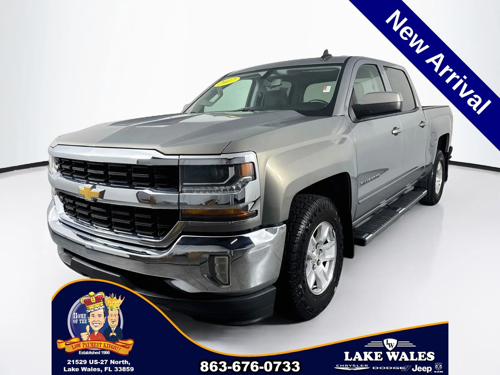 Used 2017  Chevrolet LT image 3