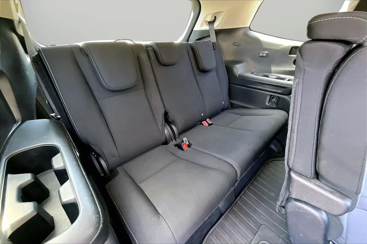 Used 2020 White Subaru Premium image 23