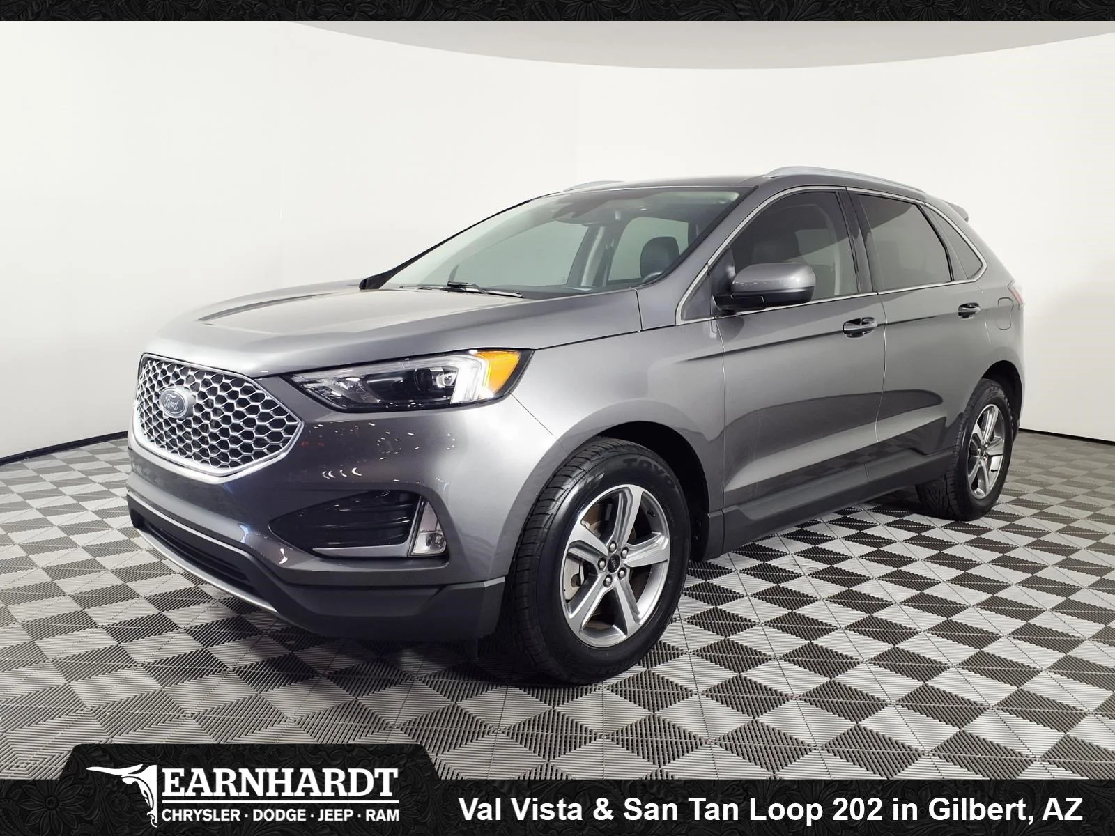 2024 Ford Edge SEL AWD's photo