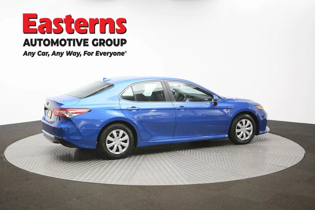 Used 2020 Blue Toyota LE image 39