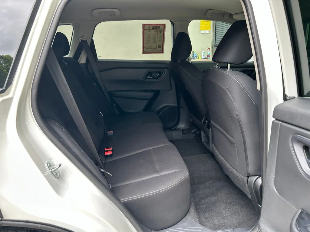 Used 2024 White Nissan S image 26