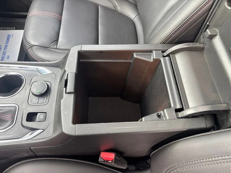 Used 2023 Gray Chevrolet RS image 47