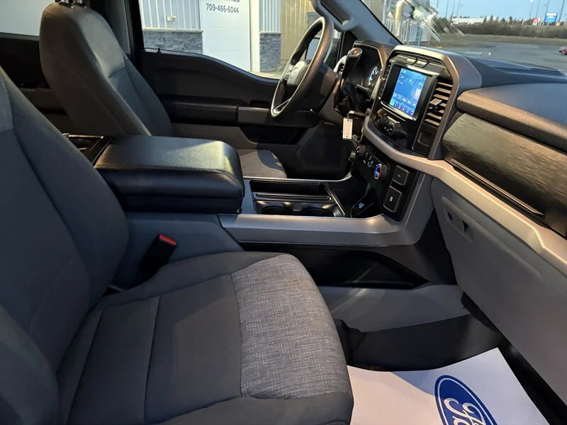 Used 2023 Blue Ford XLT image 7