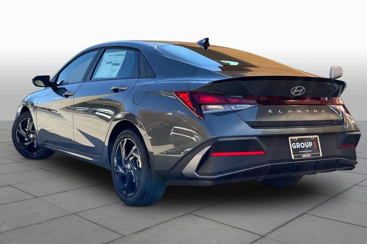 New 2026 Amazon Gray Hyundai SEL Sport Plus image 11