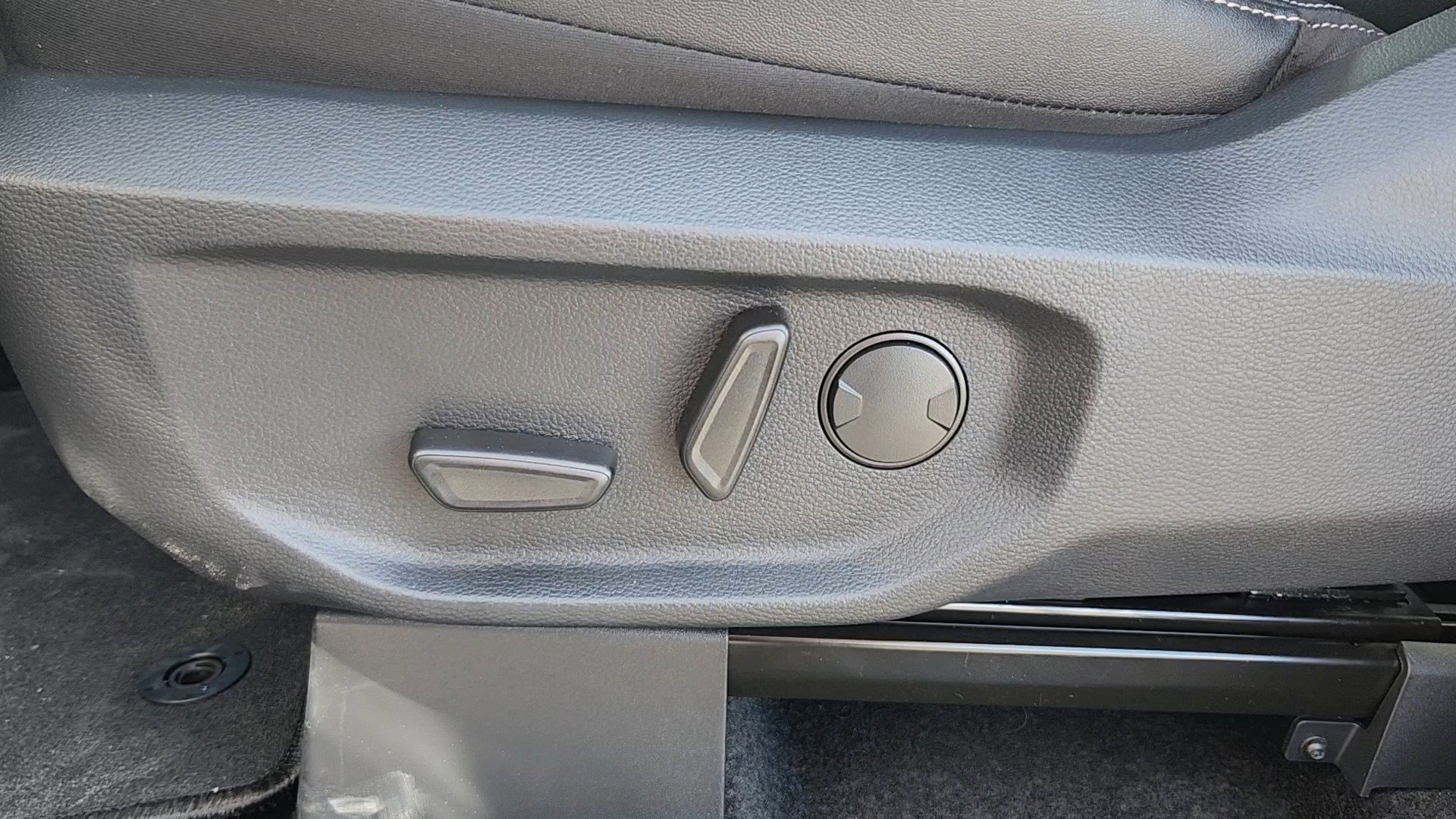2025 Ford Ranger Lariat - Photo 8
