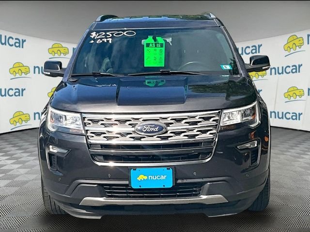 Used 2018 Gray Ford XLT image 3