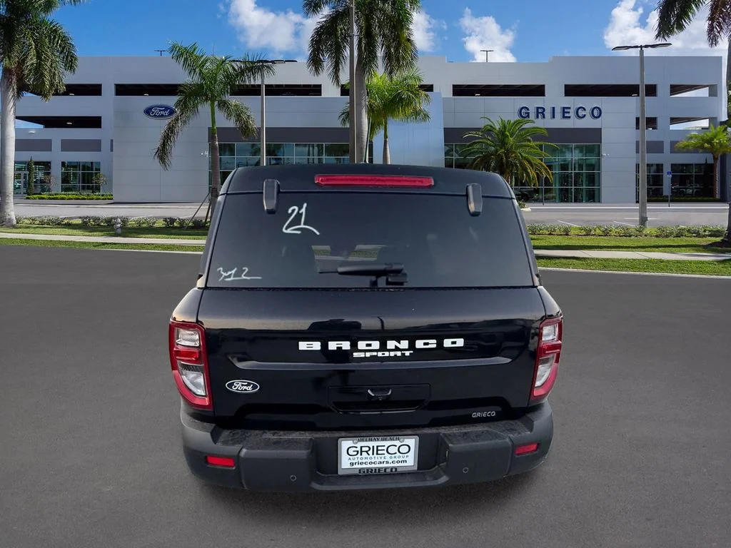 New 2026 Shadow Black Ford Outer Banks® image 6