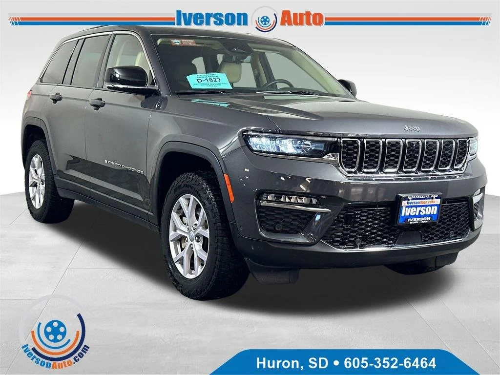 Used 2022 Baltic Gray Metallic Clearcoat Jeep Limited image 1