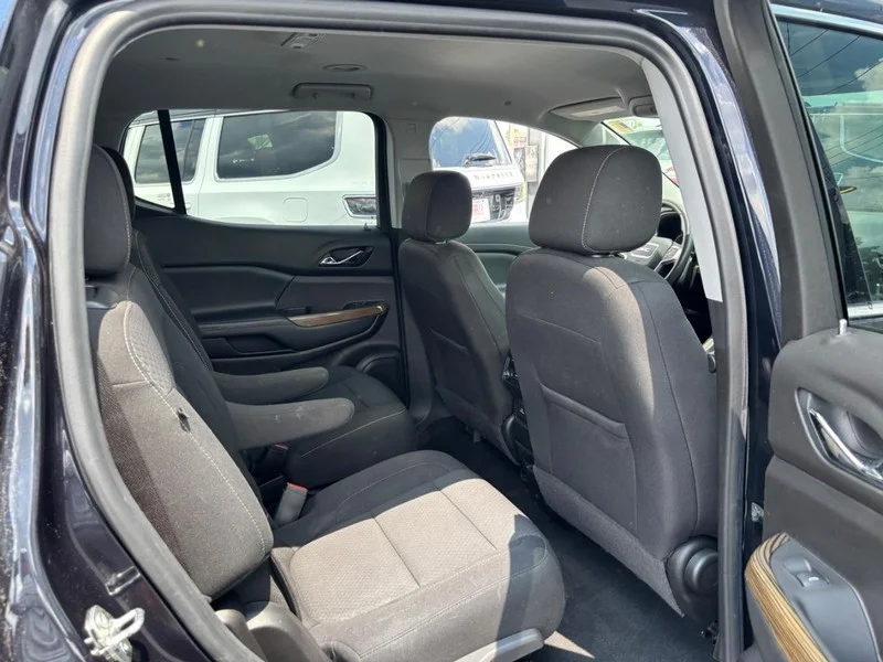 2021 GMC Acadia SLE - Photo 12
