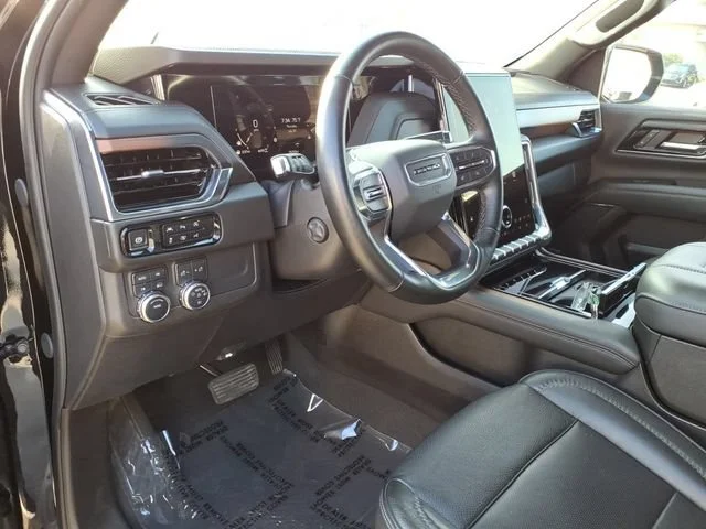 Used 2025 Onyx Black GMC Denali image 18