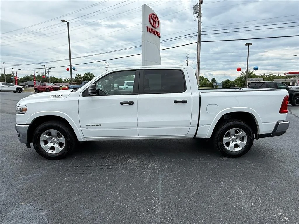 2025 RAM 1500 Big Horn/Lone Star 4x4 Crew Cab 5'7's photo
