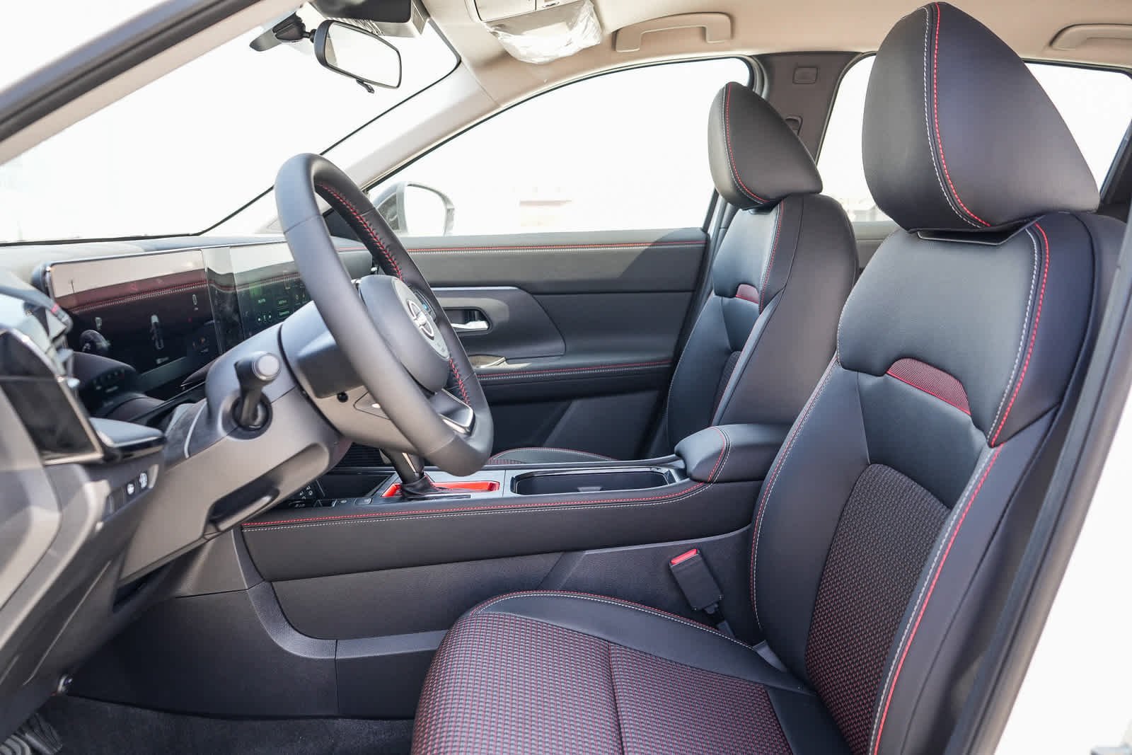 New 2027 Aspen White TriCoat Nissan SR image 19