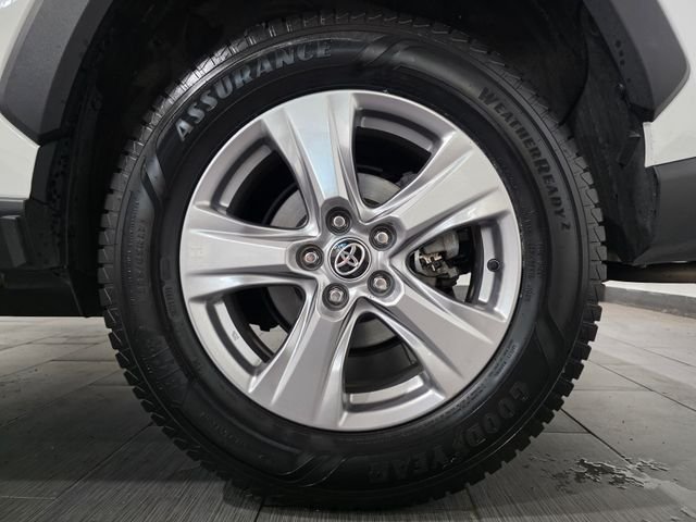 Certified Used 2025 White Toyota XLE image 23