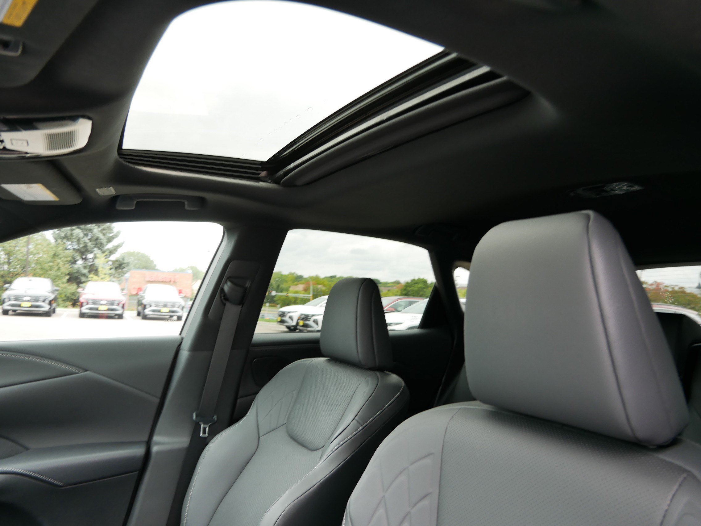 Used 2024 Iridium Lexus RX 350 Premium image 21