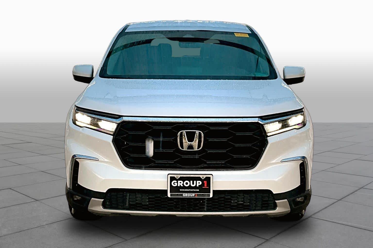 Used 2025 Platinum White Pearl Honda EX-L image 4