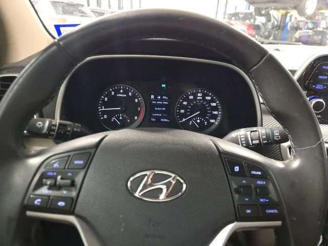 Used 2021 White Hyundai Sport image 17