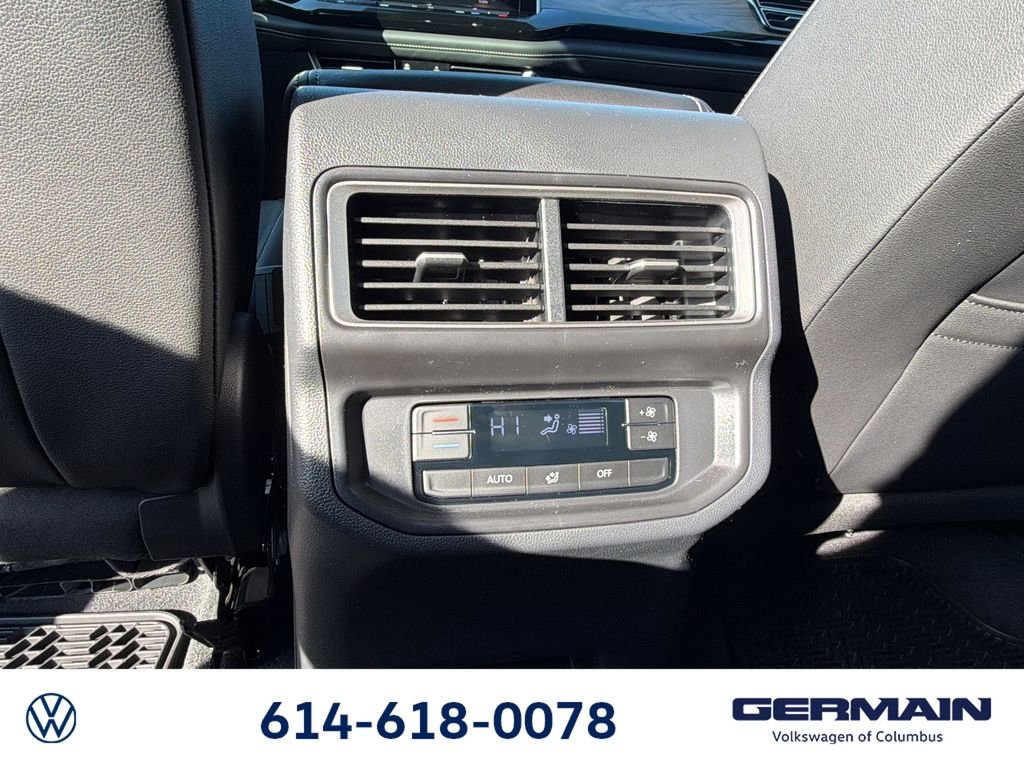 New 2026 Pure Gray Volkswagen SE w/Technology image 18