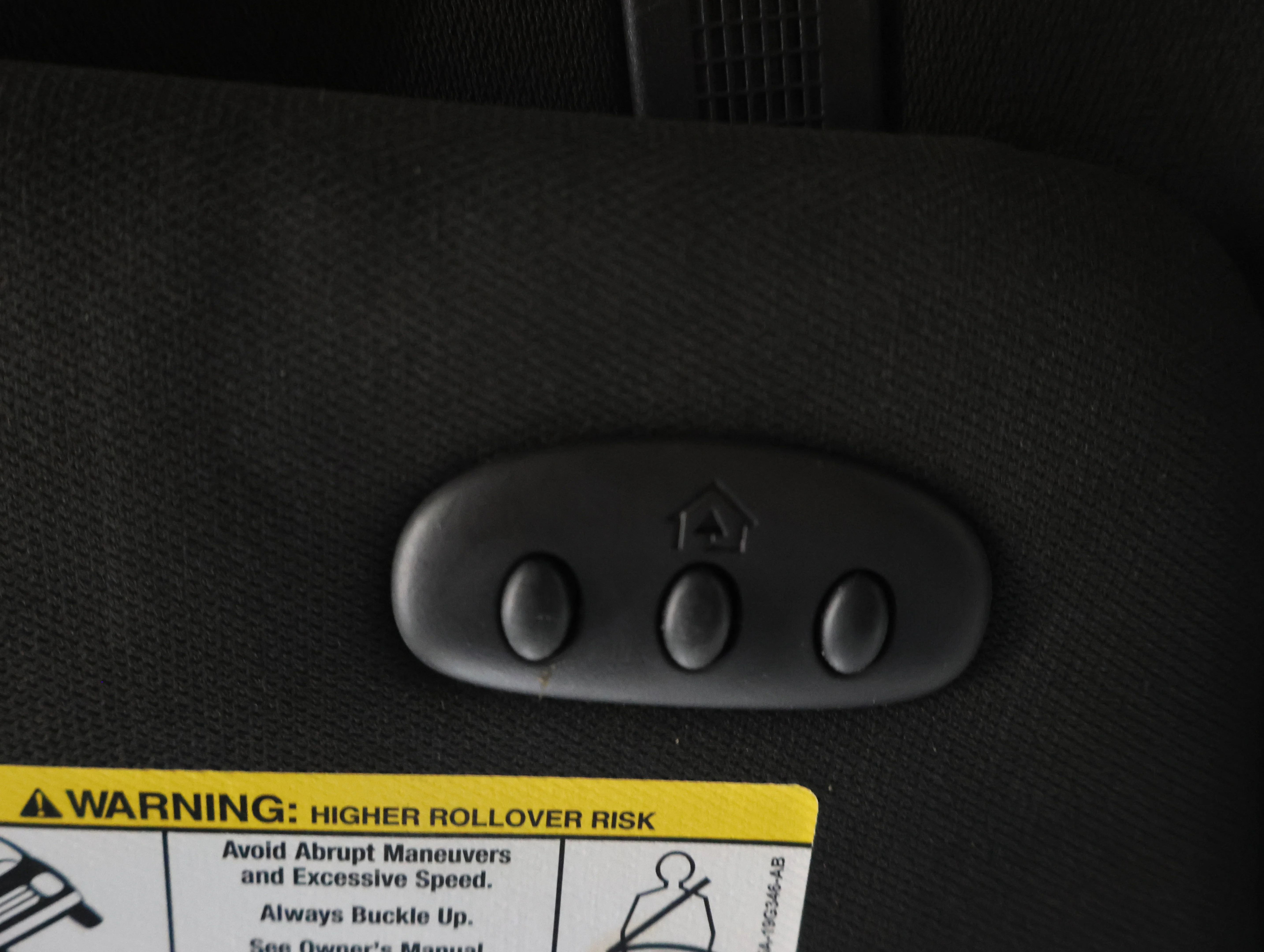 Used 2015 Magnetic Metallic Ford Sport image 54