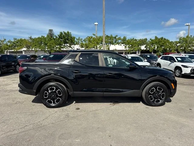 Used 2024 Black Hyundai SEL image 2