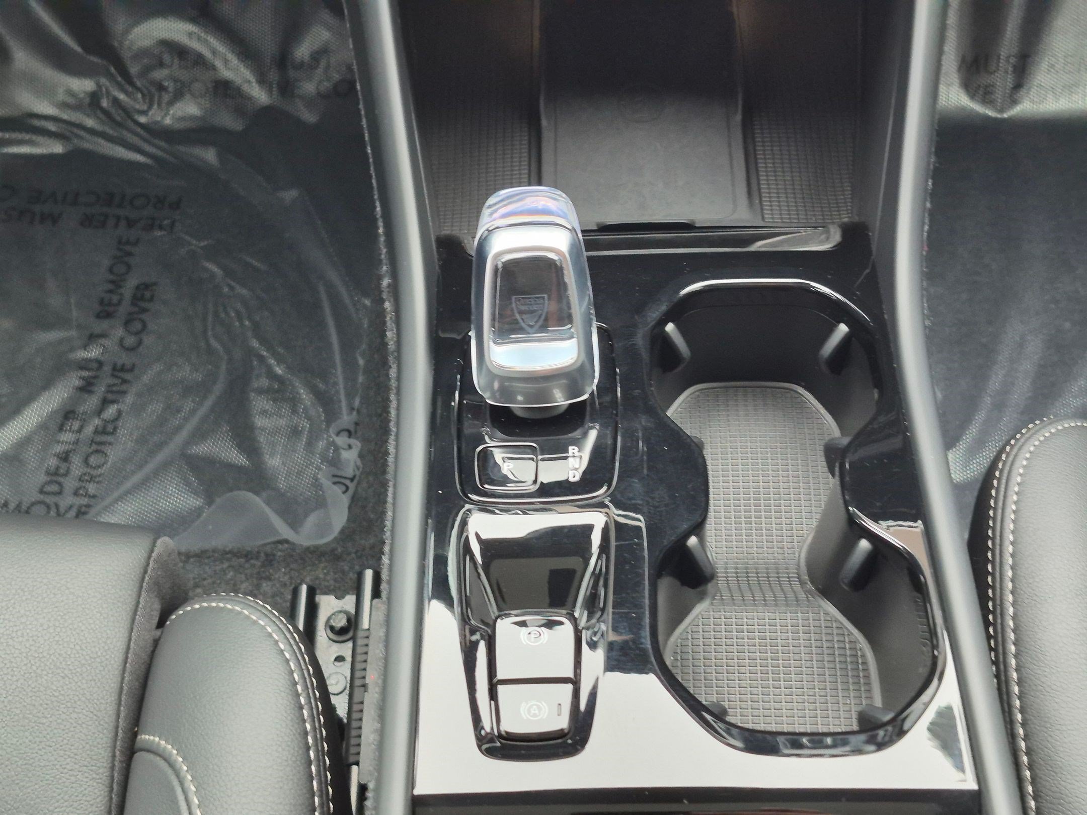 Certified Used 2026 Cloud Blue Volvo Plus image 25