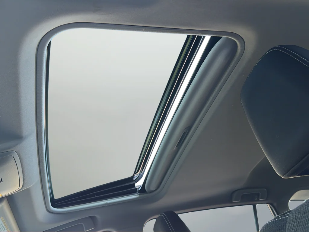 Used 2018 Gray Toyota XLE image 19
