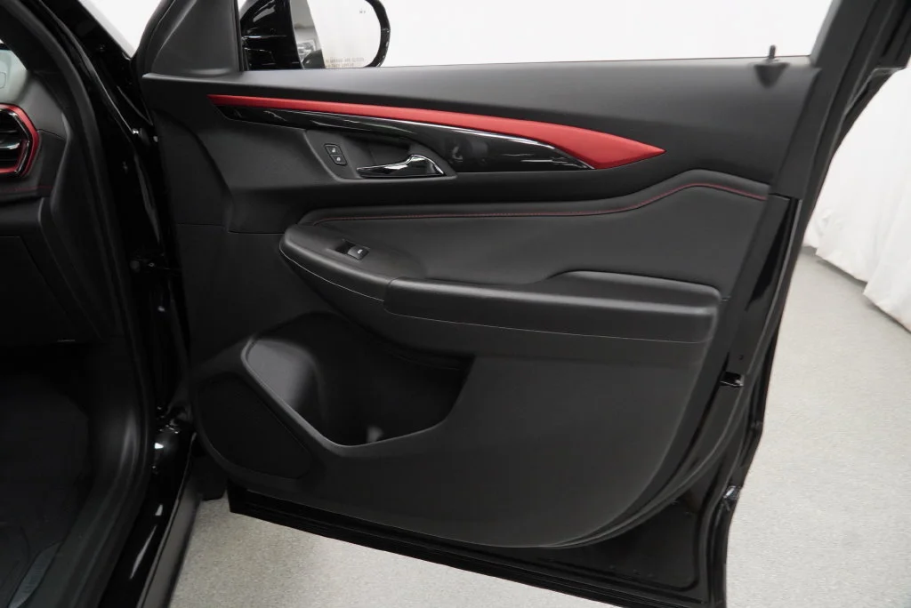 New 2026 Mosaic Black Metallic Chevrolet RS image 36