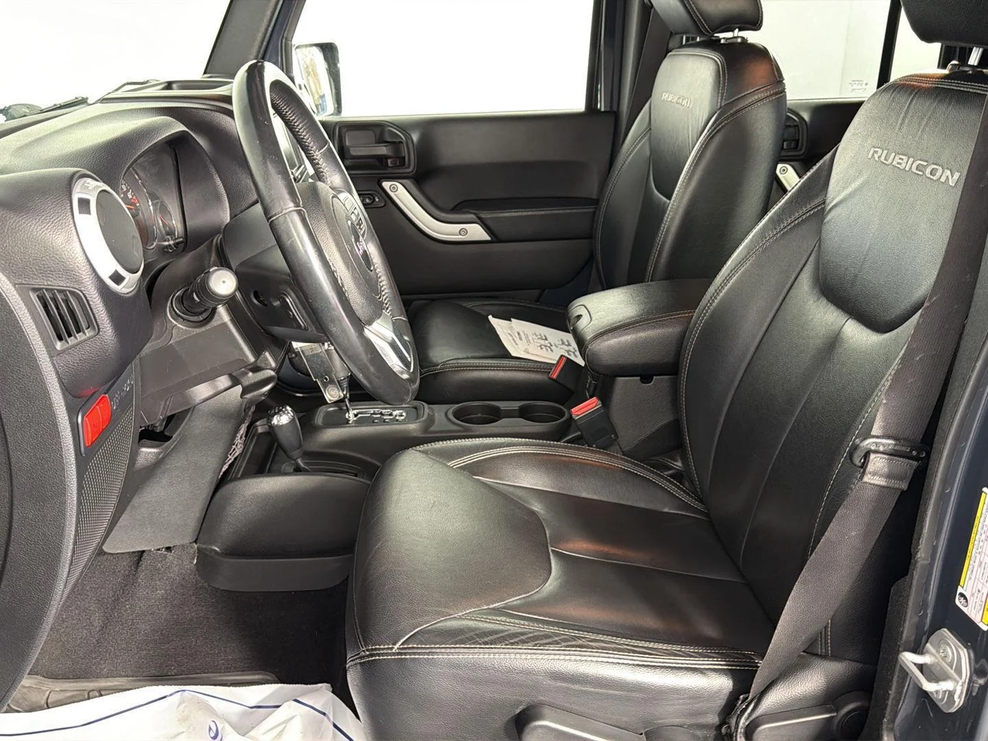 Used 2017 Rhino Clearcoat Jeep Rubicon Hard Rock image 23