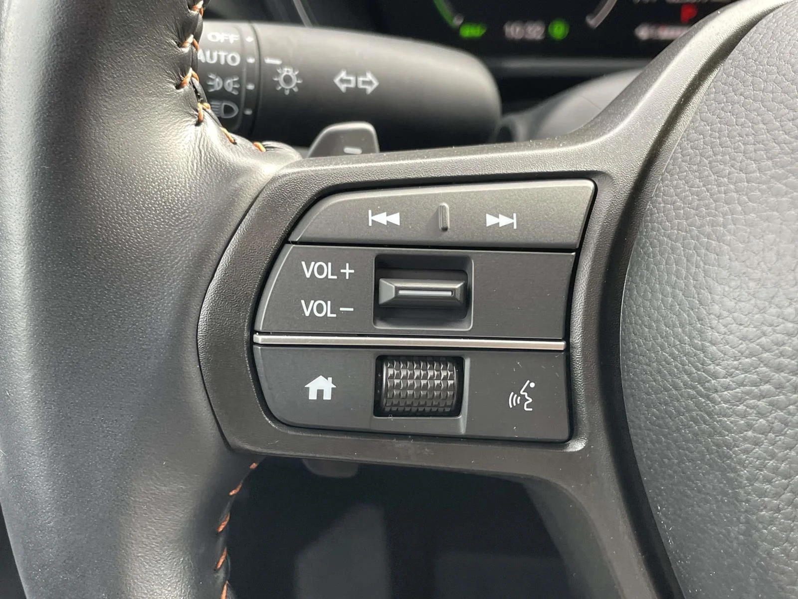 Used 2025  Honda Sport-L image 10