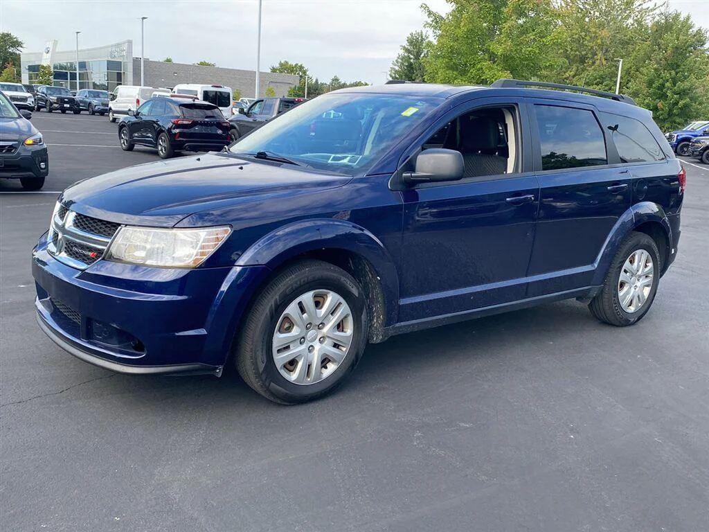Used 2019 Contusion Blue Pearlcoat Dodge SE Value Pkg image 6