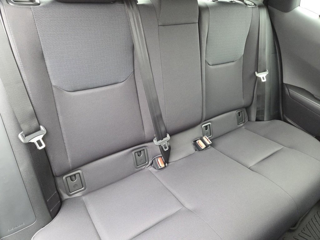2026 Toyota Prius LE - Photo 26