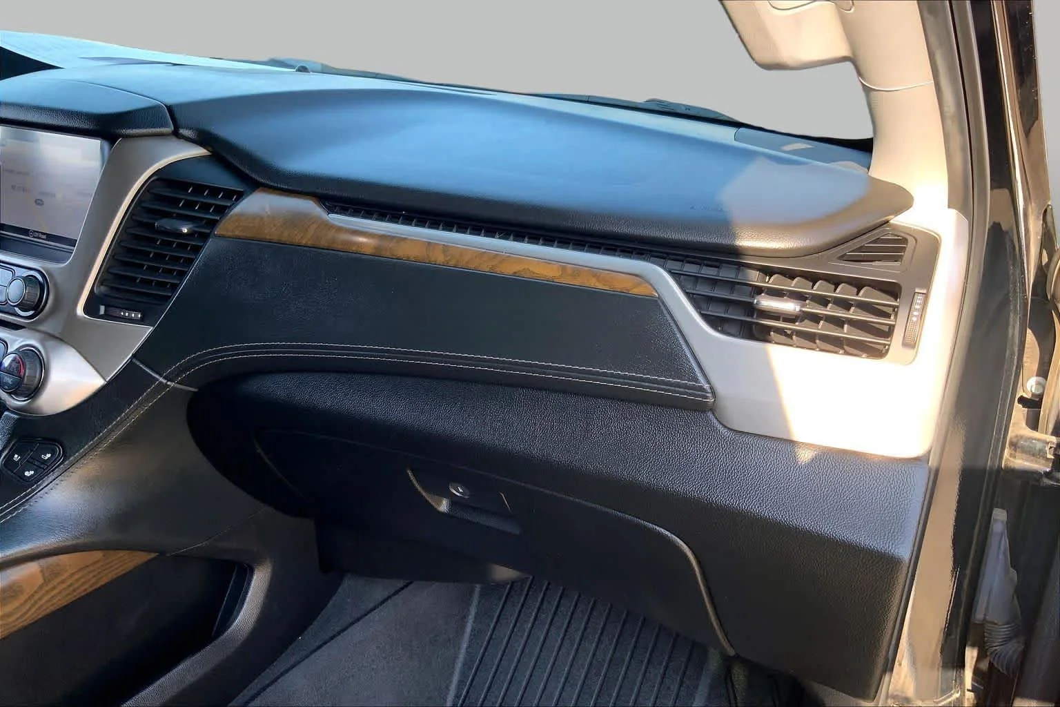 Used 2019 ONYX BLACK GMC Denali image 17