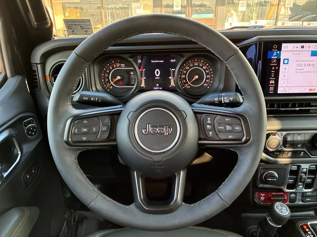 Used 2025 Black Jeep Mojave image 15