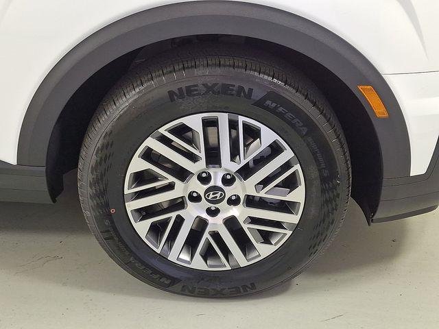 New 2026 White Hyundai SE FWD image 9