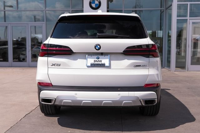 Certified Used 2024 Alpine White BMW xDrive40i image 9