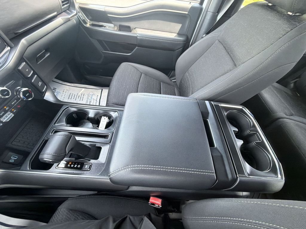 Used 2024 White Ford XLT image 27