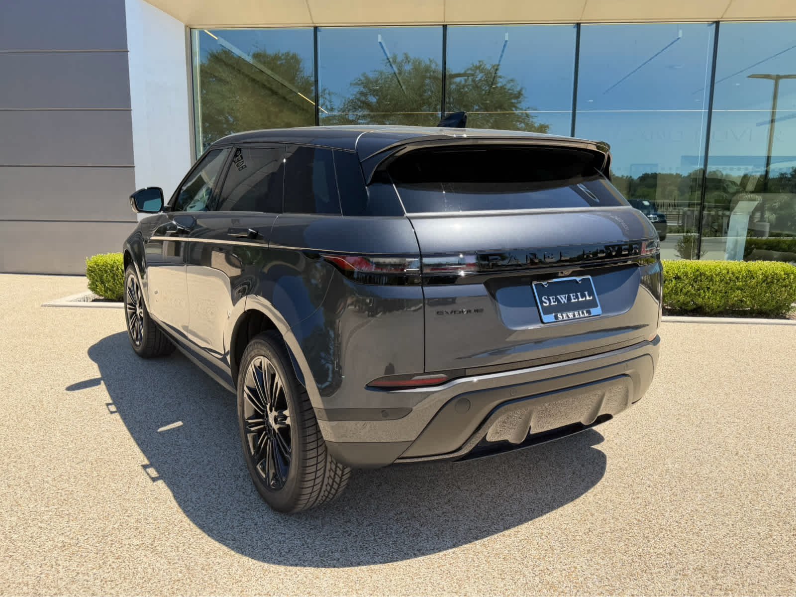 New 2026 Carpathian Grey Land Rover Core S image 7